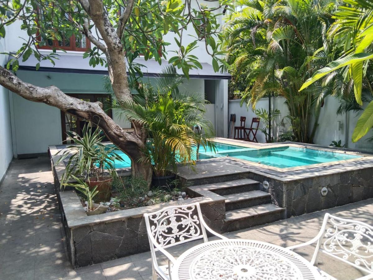 Ellen\u2019s Place Colombo