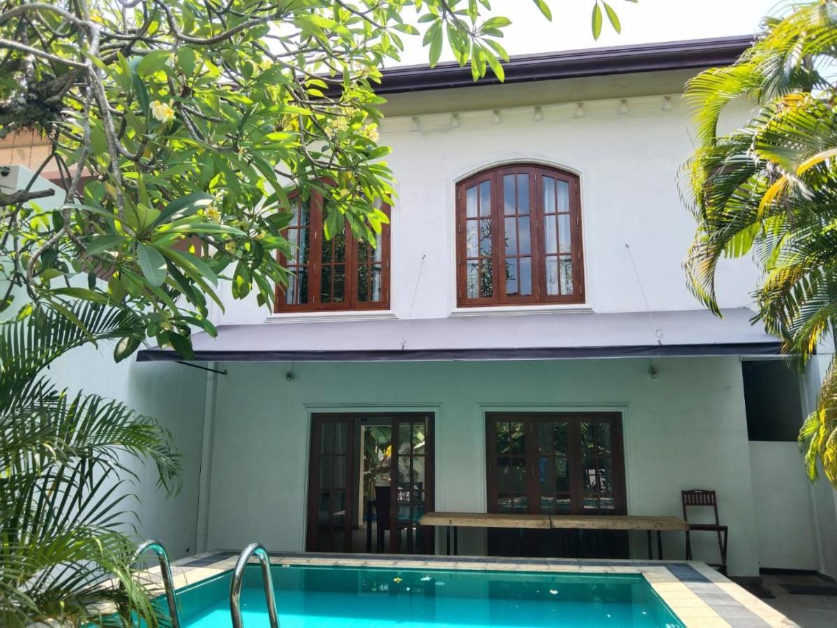 Hotel Ellen\u2019s Place Colombo