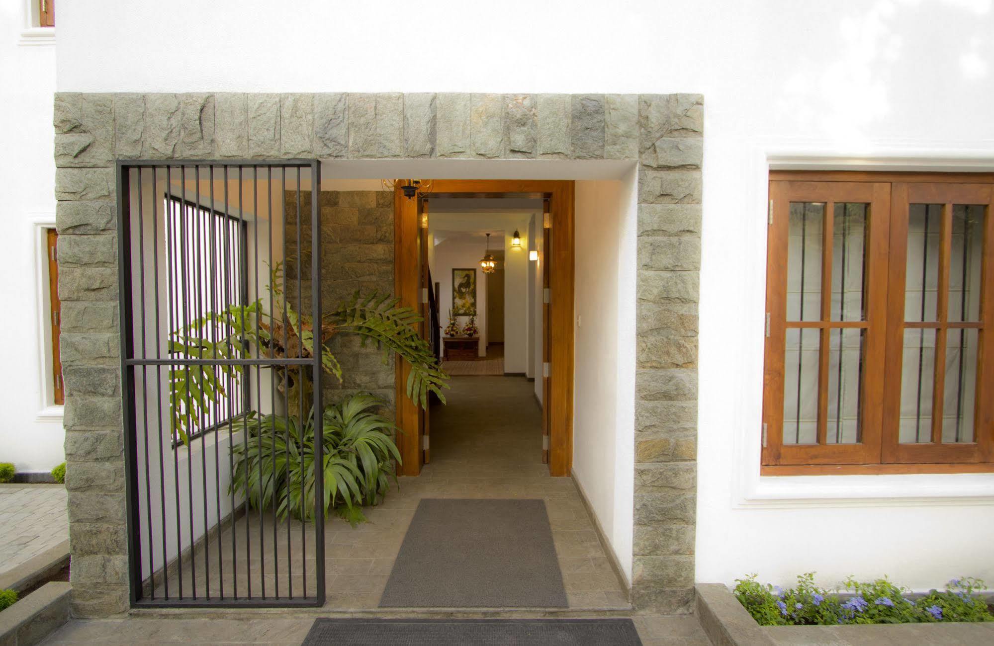 Ellen\u2019s Place Hotel Colombo