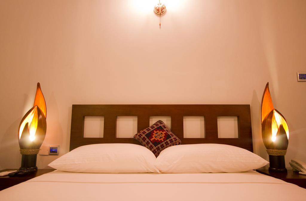 Ellen's Place Hotel