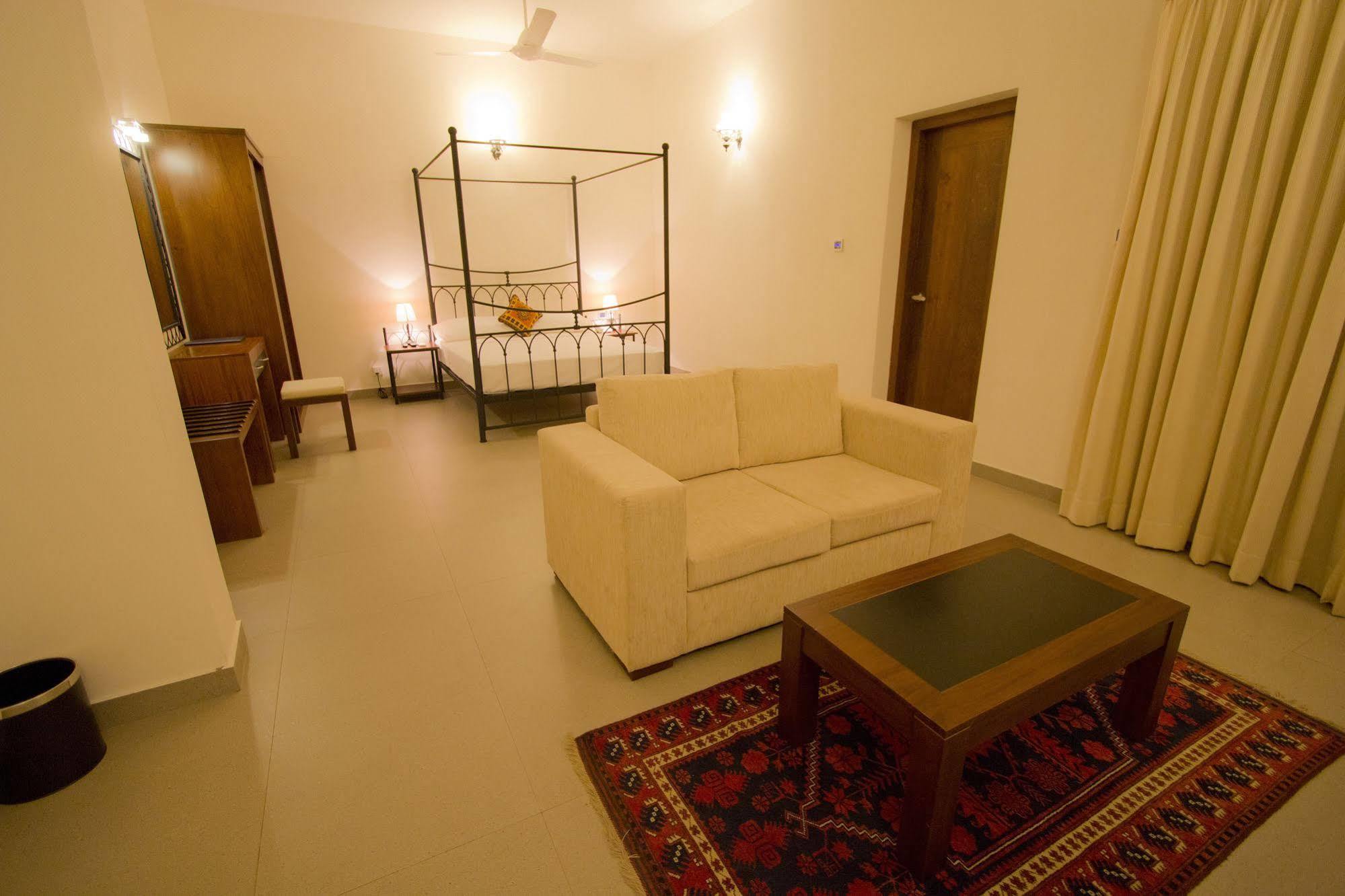 Hotel Ellen's Place Colombo