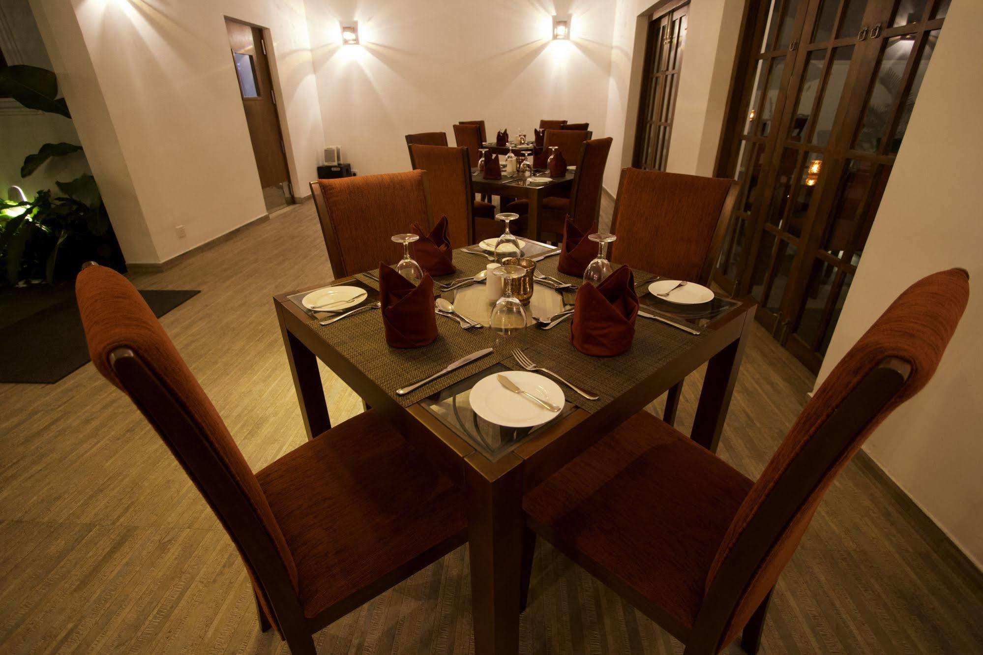 Ellen's Place 3* Colombo